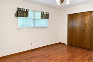 536 E 4th St, Joshua, TX 76058 - Photo 13