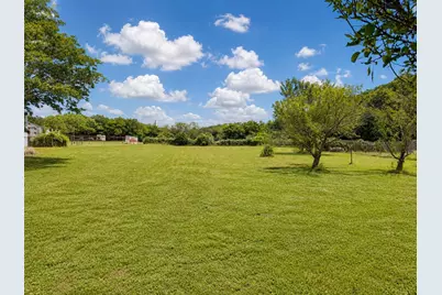 536 E 4th Street, Joshua, TX 76058 - Photo 33