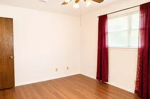 536 E 4th St, Joshua, TX 76058 - Photo 23