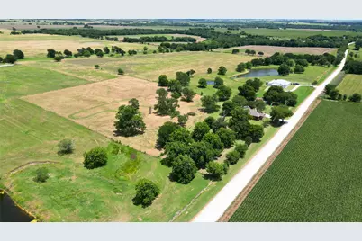 1600 Hcr 2302 S, Abbott, TX 76621 - Photo 25