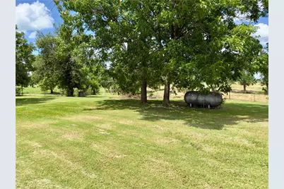 1600 Hcr 2302 S, Abbott, TX 76621 - Photo 19
