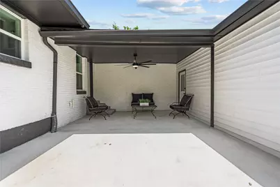 605 Hinton Street, Grand Prairie, TX 75050 - Photo 17