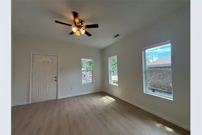 1815 Leath Street, Dallas, TX 75212 - Photo 3