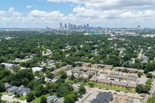 4322 Robert L Parish Sr. Ave, Dallas, TX 75210 - Photo 23