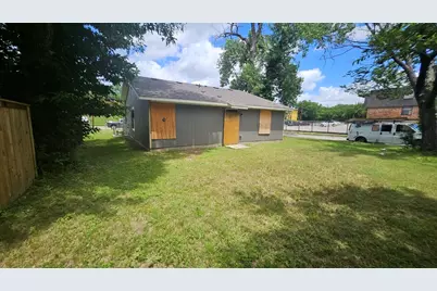 4322 Robert L Parish Sr Avenue, Dallas, TX 75210 - Photo 15