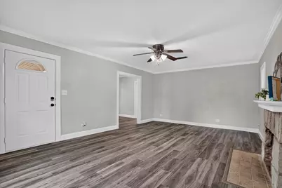 2512 Marigold Avenue, Fort Worth, TX 76111 - Photo 13