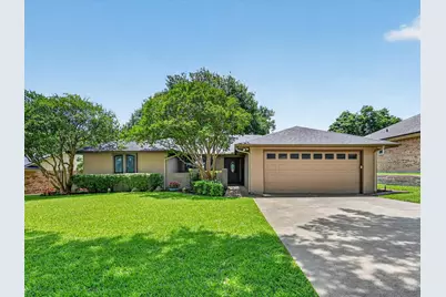 10113 Locksley Drive, Benbrook, TX 76126 - Photo 1