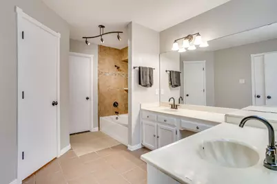 6604 Aztec Court, Lake Worth, TX 76135 - Photo 17