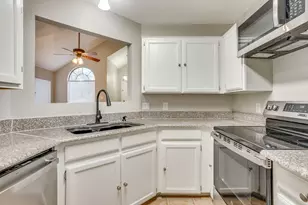 6604 Aztec Ct, Lake Worth, TX 76135 - Photo 13
