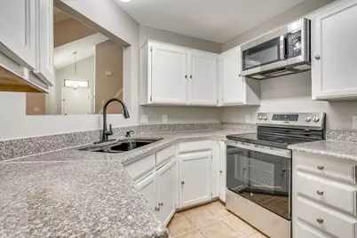 6604 Aztec Court, Lake Worth, TX 76135 - Photo 11