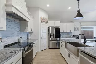 928 Tesslynn Ave, Godley, TX 76044 - Photo 15