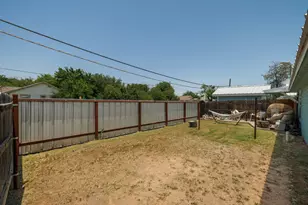 1107 Vine St, Abilene, TX 79602 - Photo 3