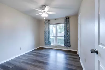 2024 Carillon Lane, Carrollton, TX 75007 - Photo 25