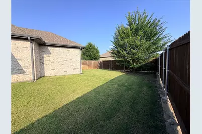 166 Camelia Street, Garland, TX 75043 - Photo 13