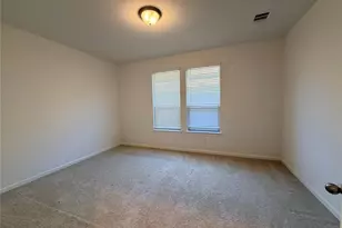 166 Camelia St, Garland, TX 75043 - Photo 9