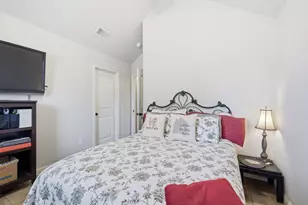134 Donna Cir, Granbury, TX 76049 - Photo 15