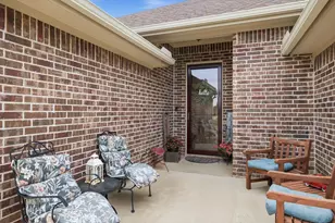 134 Donna Cir, Granbury, TX 76049 - Photo 3