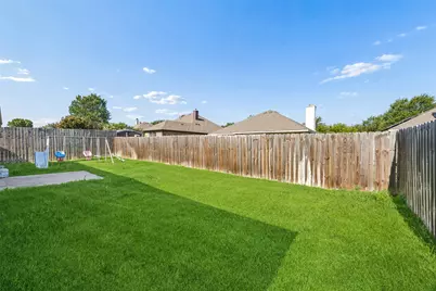 949 Chestnut Lane, Saginaw, TX 76179 - Photo 33
