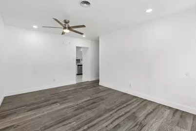 4233 Quails Lane, Fort Worth, TX 76119 - Photo 17