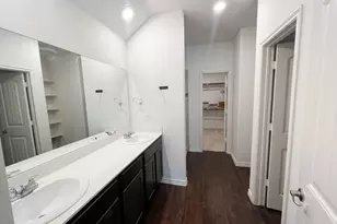2929 Brazos Dr, Little Elm, TX 75068 - Photo 9