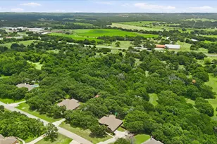 145 Foxpointe Circle, Weatherford, TX 76087 - Photo 33