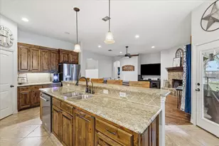 145 Foxpointe Circle, Weatherford, TX 76087 - Photo 15