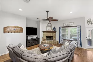 145 Foxpointe Circle, Weatherford, TX 76087 - Photo 9