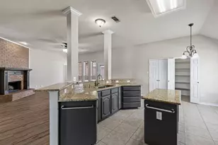1320 Glendover Dr, Allen, TX 75013 - Photo 9