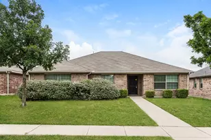 610 Canvas Ct, Lancaster, TX 75146 - Photo 1