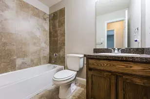 610 Canvas Ct, Lancaster, TX 75146 - Photo 15