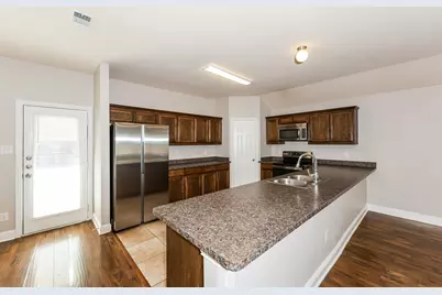 610 Canvas Court, Lancaster, TX 75146 - Photo 7