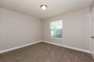 610 Canvas Ct, Lancaster, TX 75146 - Photo 13