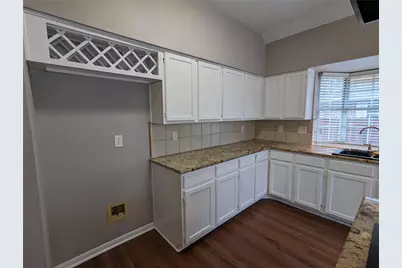 2008 Valley Falls Avenue, Mesquite, TX 75181 - Photo 9