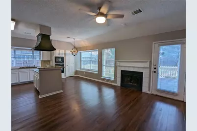 2008 Valley Falls Avenue, Mesquite, TX 75181 - Photo 5