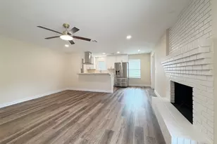 4909 Loch Lomond Dr, Waco, TX 76710 - Photo 3