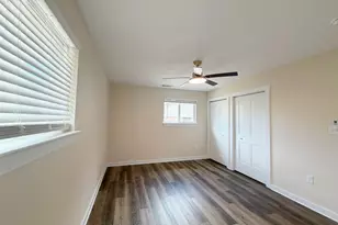 4909 Loch Lomond Dr, Waco, TX 76710 - Photo 9
