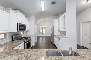 612 Turnstone Dr, Little Elm, TX 75068 - Photo 9