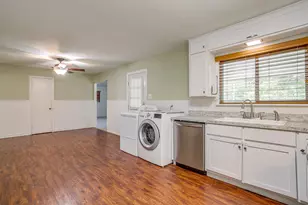 302 Case St, Weatherford, TX 76086 - Photo 13