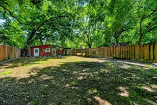 415 S Dallas Ave, Lancaster, TX 75146 - Photo 37