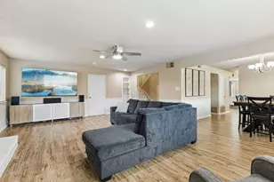 304 Lark Ln, Euless, TX 76039 - Photo 11