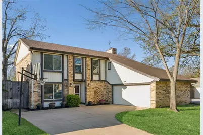 304 Lark Lane, Euless, TX 76039 - Photo 3