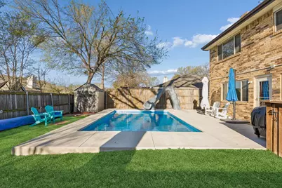 304 Lark Lane, Euless, TX 76039 - Photo 1