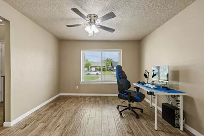 304 Lark Lane, Euless, TX 76039 - Photo 27