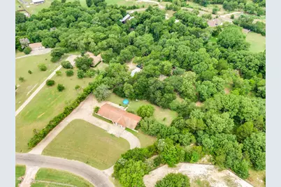1304 Lariat Circle, Oak Leaf, TX 75154 - Photo 21