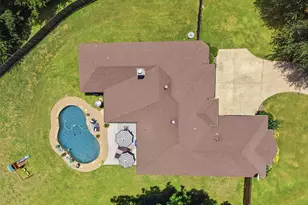 4406 Two Creek Ct, Granbury, TX 76049 - Photo 39
