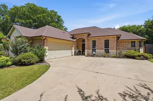 4406 Two Creek Ct, Granbury, TX 76049 - Photo 5