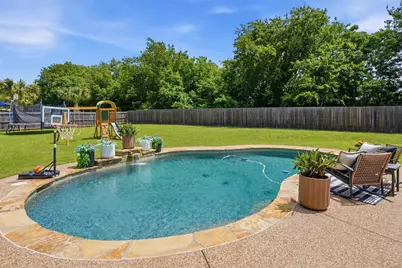 4406 Two Creek Court, Granbury, TX 76049 - Photo 29