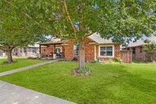 207 Red Wolf Ln, Red Oak, TX 75154 - Photo 35