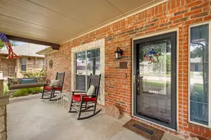 207 Red Wolf Ln, Red Oak, TX 75154 - Photo 3