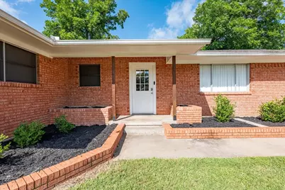 1762 N McCart Street, Stephenville, TX 76401 - Photo 37